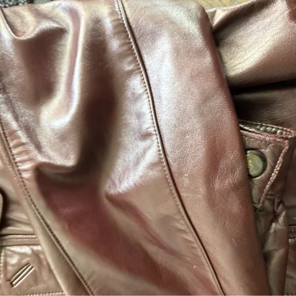 Hennessy 1765 Vintage Burgundy Leather Jacket with Belt - Picture 6 of 15